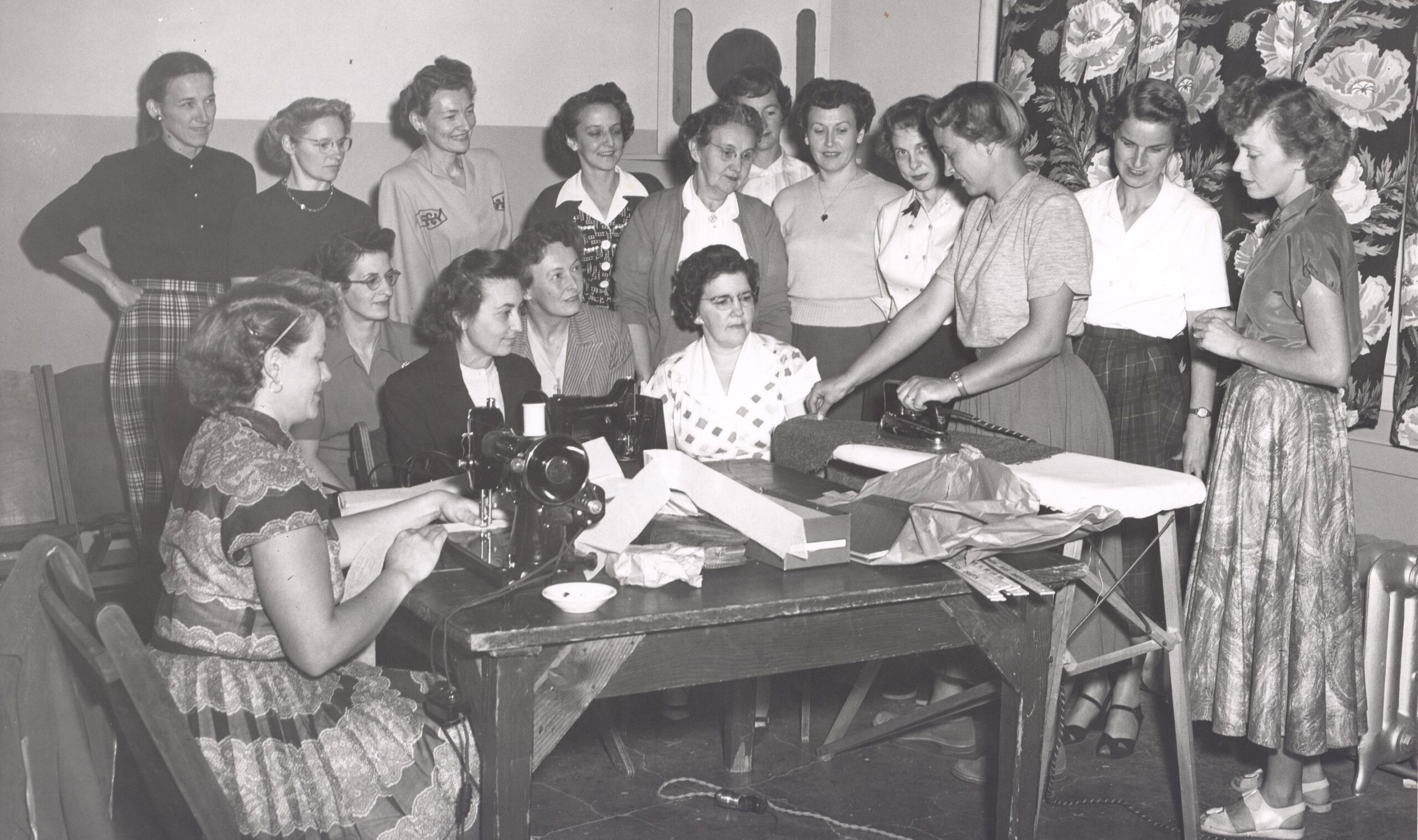 A captivating exhibit at the Snoqualmie Valley Historical Museum showcasing life in the 1950s, from daily routines to cultural landmarks.